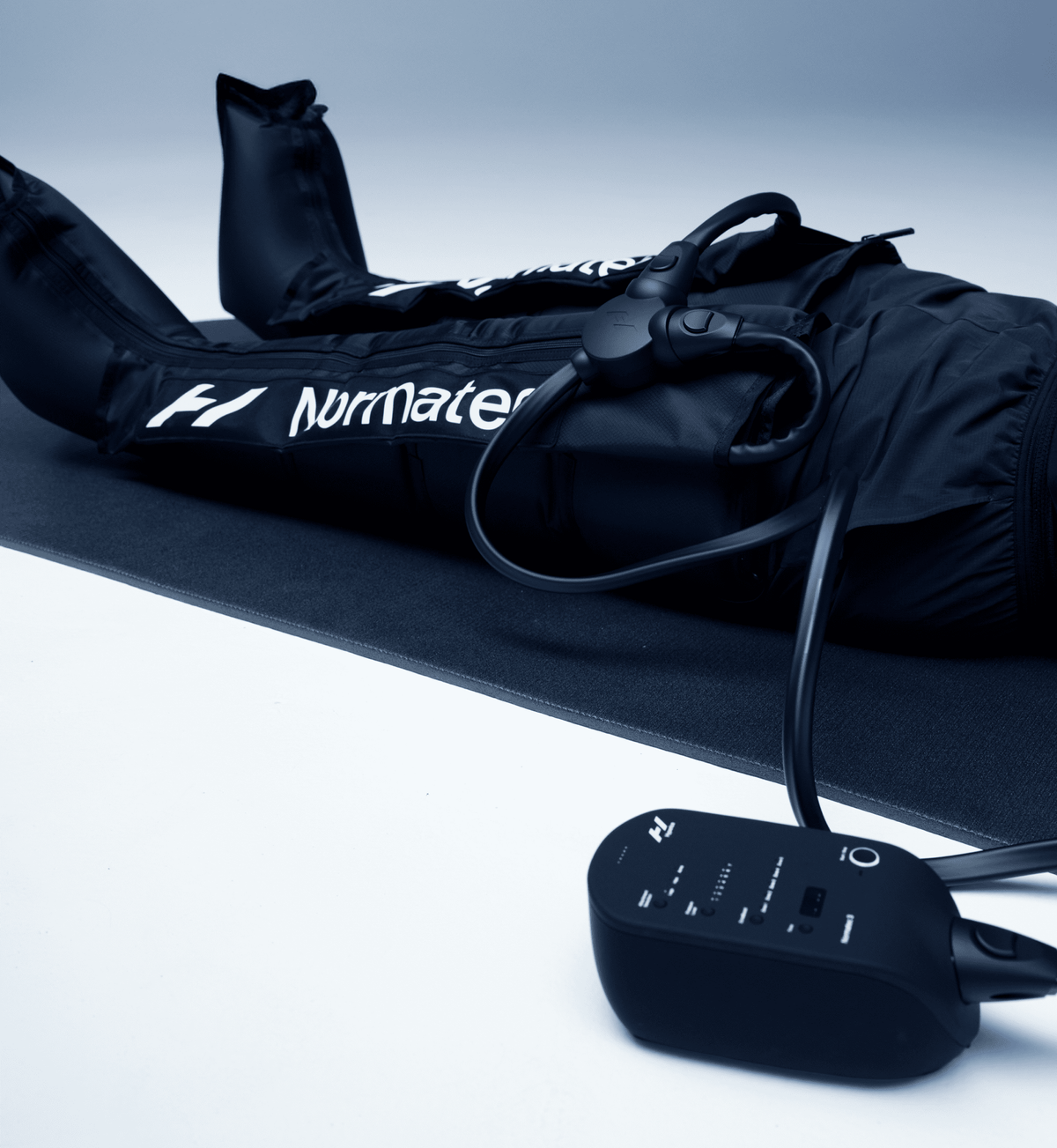 Hyperice Normatec 3 Legs Compression Boots - view 4